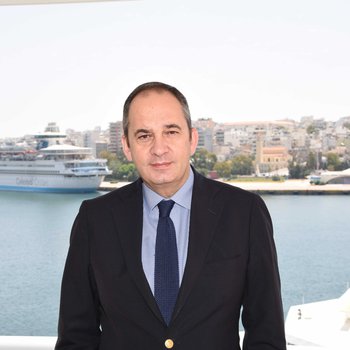 Ο Γιάννης Πλακιωτάκης παρουσιάζει το πρόγραμμα έργων και παρεμβάσεων του Υπουργείου Ναυτιλίας και Νησιωτικής Πολιτικής σε Ηράκλειο - Λασίθι