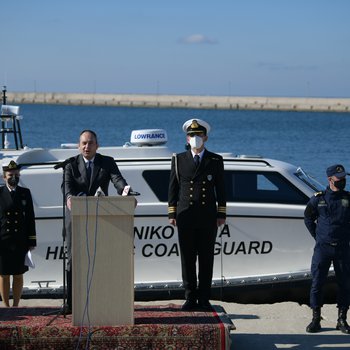 Παραδόθηκε στη Σαμοθράκη το 5ο περιπολικό σκάφος με ειδικό υγειονομικό εξοπλισμό – Έργα 8,5 εκατ. ευρώ για το λιμάνι της Καμαριώτισσας ανακοίνωσε ο Γ. Πλακιωτάκης