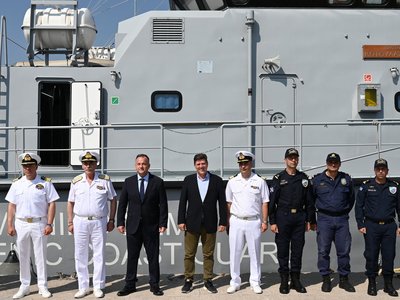 cover.width-1600.jpg