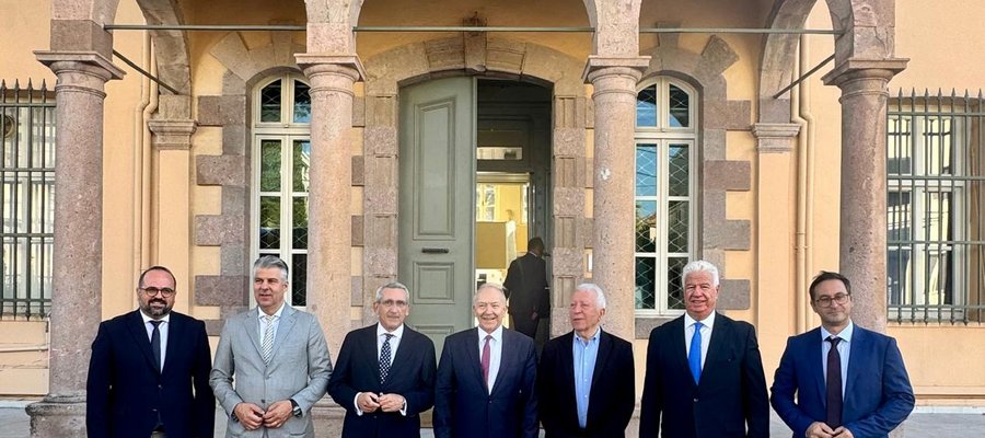 ΒΑΣΙΚΗ ΦΩΤΟ (2)