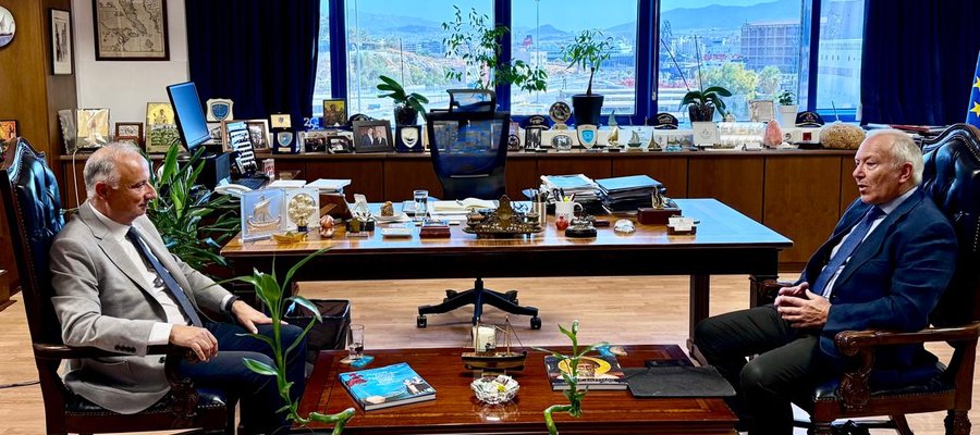 ΒΑΣΙΚΗ ΦΩΤΟ (3)