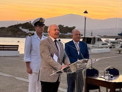 ΒΑΣΙΚΗ ΦΩΤΟ