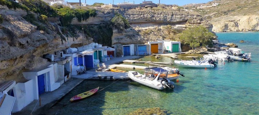 ΒΑΣΙΚΗ ΦΩΤΟ