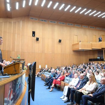 Image 2025-10-04 at 10.01.41 (1)