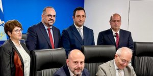 ΒΑΣΙΚΗ ΦΩΤΟ