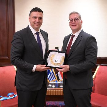 11152e86-a990-4b99-b7b1-2863e3bbe37a