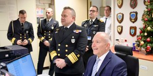 ΒΑΣΙΚΗ ΦΩΤΟ