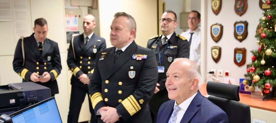 ΒΑΣΙΚΗ ΦΩΤΟ