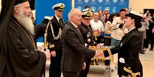 ΒΑΣΙΚΗ ΦΩΤΟ