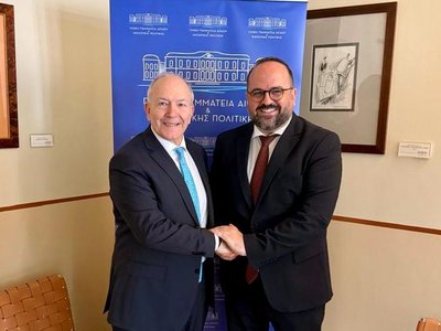 ΒΑΣΙΚΗ ΦΩΤΟ