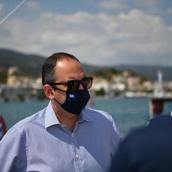 IMG-spetses.jpg